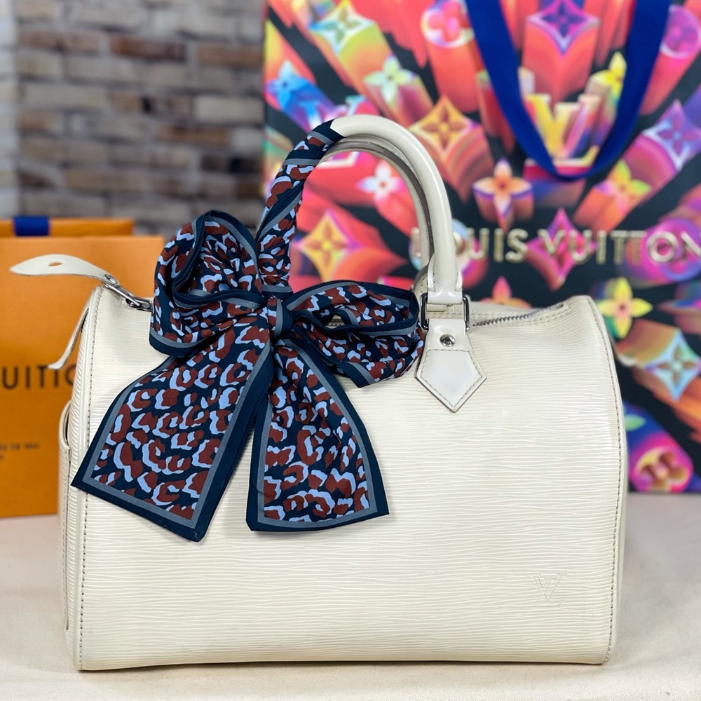 ✨💎AUTHENTIC💎✨ Louis Vuitton Speedy